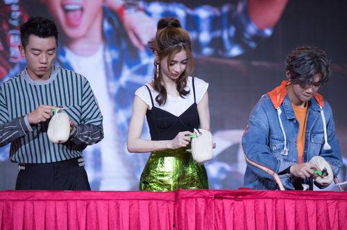 劲爆娱乐圈最新爆料来了,最新热点事件大揭秘！